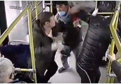 В Зеленограде пассажиры сняли на видео драку пассажиров в автобусе