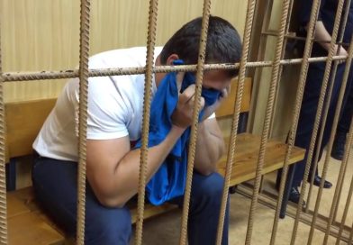 Суд Петербурга арестовал Артема Табачука, забившего до смерти солистку группы Una