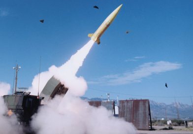 Эксперт Сивков считает серьезной угрозой переданные Киеву ракеты ATACMS