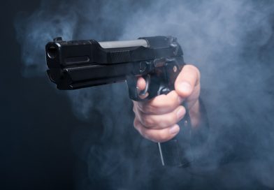 «Фонтанка»: в Петербурге подросток выстрелил в пенсионерку из-за сделанного замечания