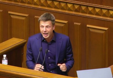 Депутат ВР Украины Гончаренко показал кадры с огромным количеством техники ВСУ