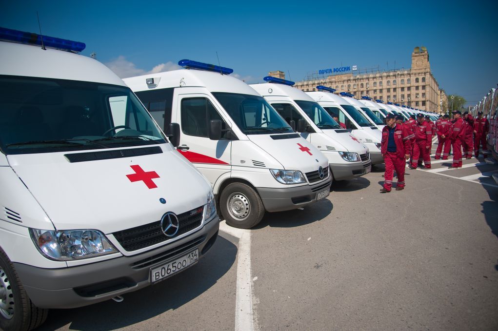 Волгоград помощь. Неотложка Волгоград. Машина скорой помощи в Волгограде. Скорая Волжский. Неотложка машина.