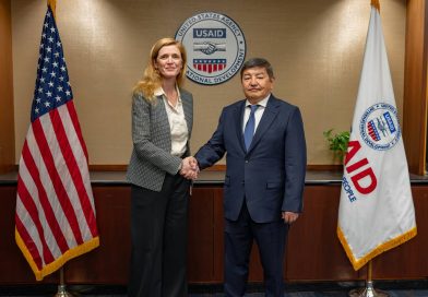 Премьер Киргизии Жапаров выразил готовность к расширению сотрудничества с USAID