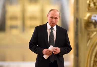 Выяснилось, какой картиной заинтересовался Путин по пути на инаугурацию