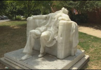 В Вашингтоне из-за супержары растаяла восковая статуя Авраама Линкольна