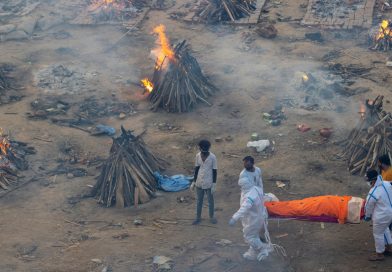 В Индии считавшийся скончавшимся мужчина очнулся на погребальном костре