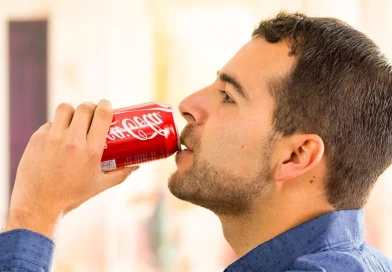 Мужчина в Японии выпил из 40-летней банки кока-колы и рассказал об ощущениях