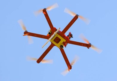 Появилось видео применения в зоне СВО Царь-дрона, сносящего дома с ВСУ